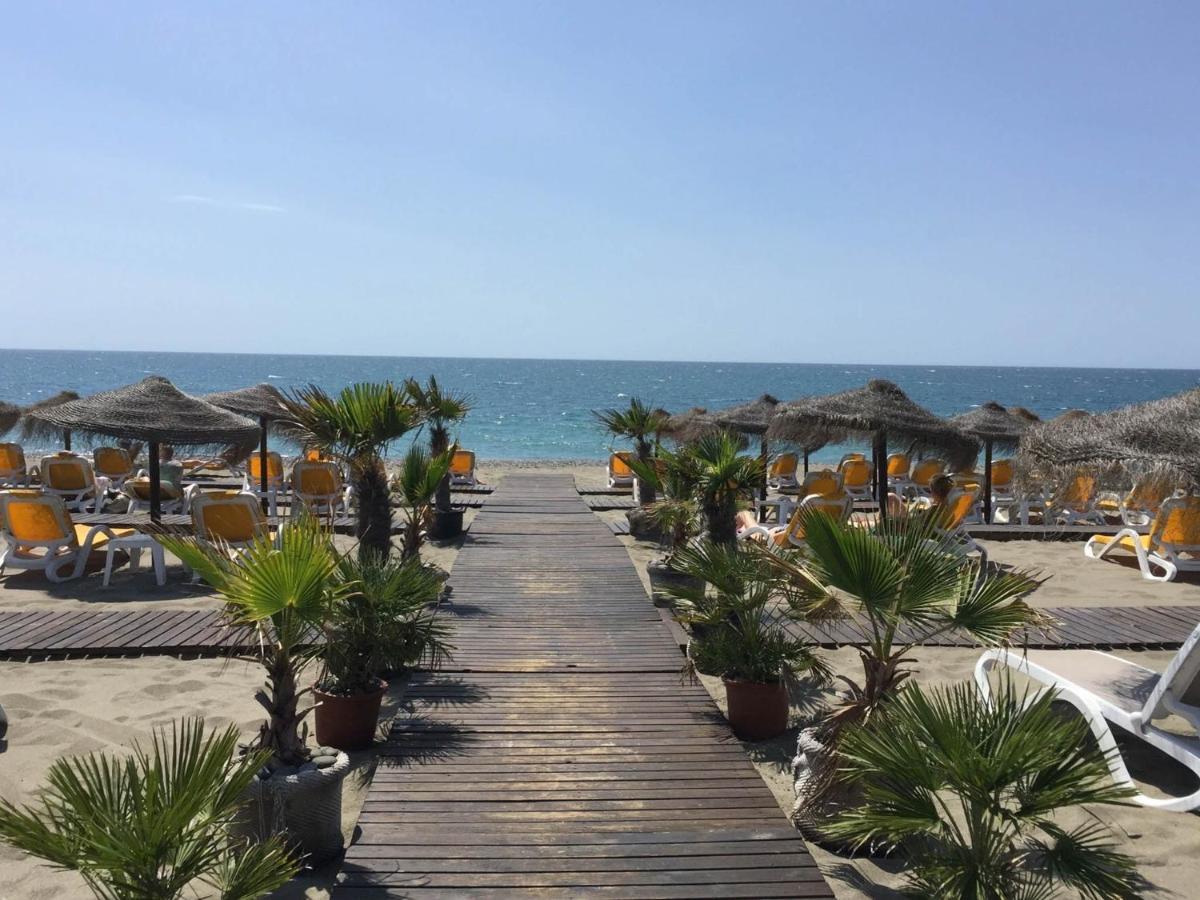 Aparment Neptuno- Located On The Promenade A Few Metres From The Beach. Эстепона Экстерьер фото