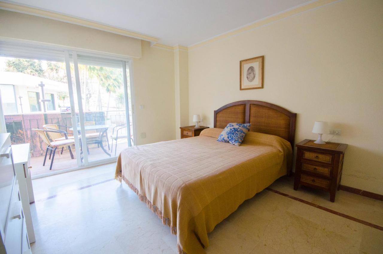 Aparment Neptuno- Located On The Promenade A Few Metres From The Beach. Эстепона Экстерьер фото